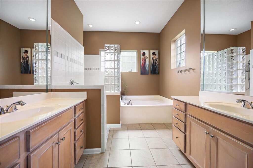 Your Home Sold Guaranteed Realty - Phil Aitken Home Team