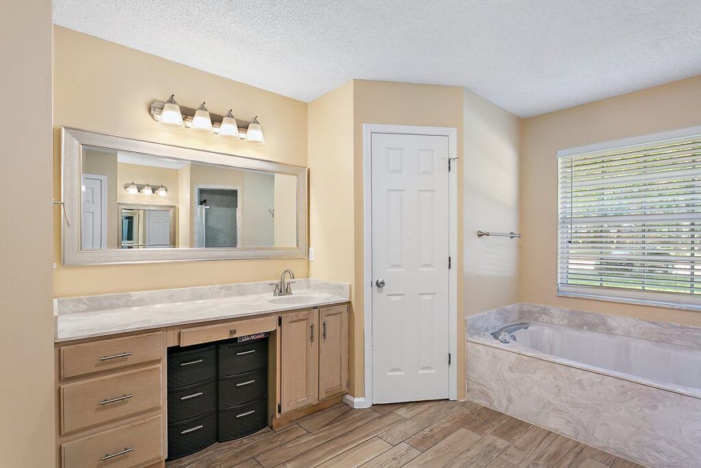 Your Home Sold Guaranteed Realty - Phil Aitken Home Team